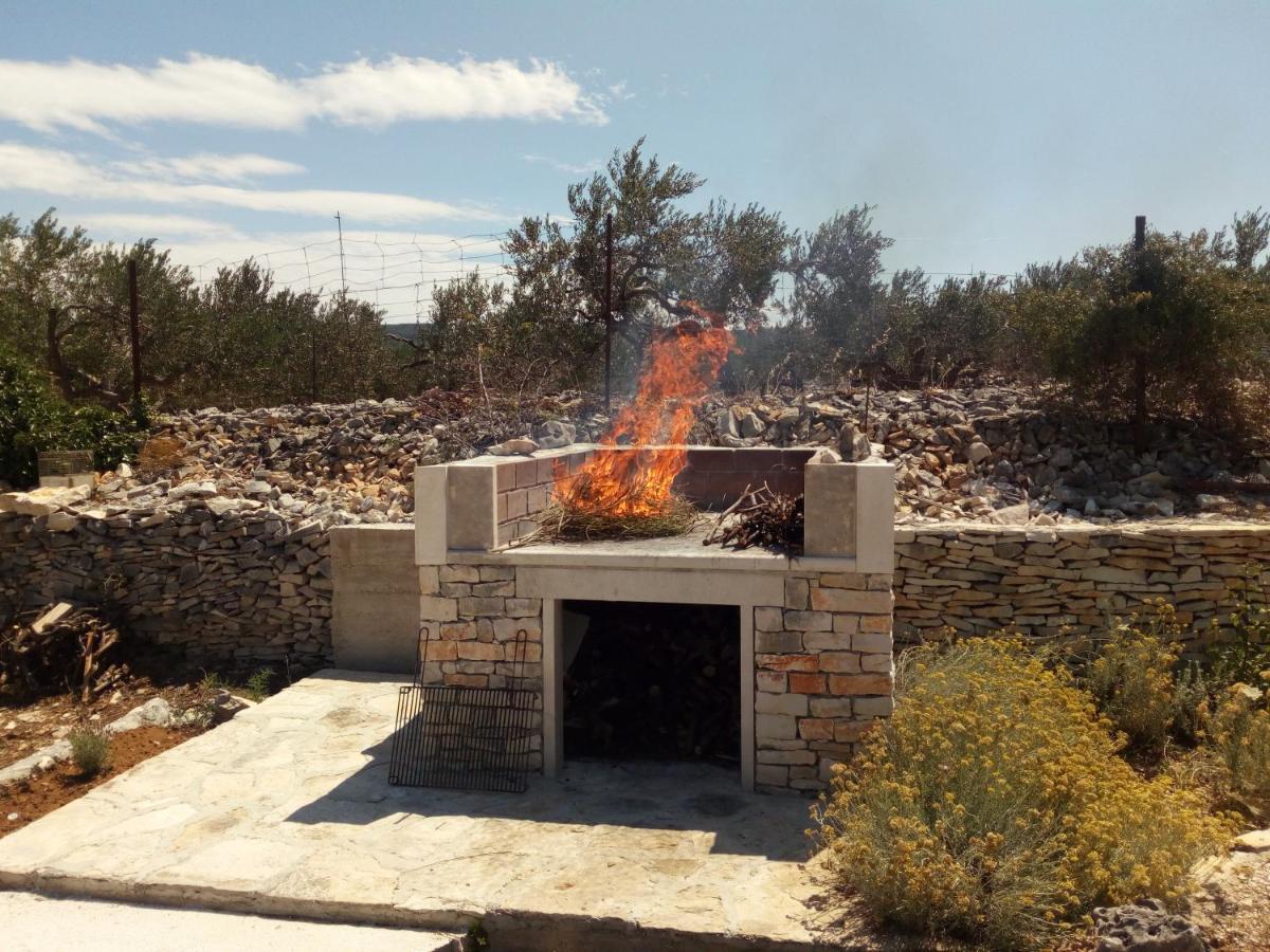 Villa Little Hill بوستيرا المظهر الخارجي الصورة