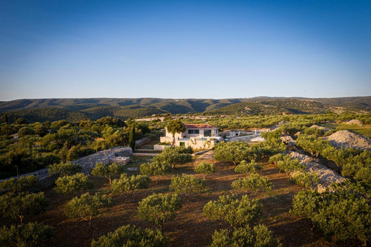 Villa Little Hill بوستيرا المظهر الخارجي الصورة
