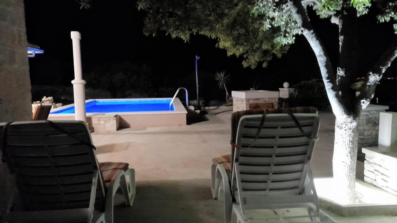 Villa Little Hill بوستيرا المظهر الخارجي الصورة