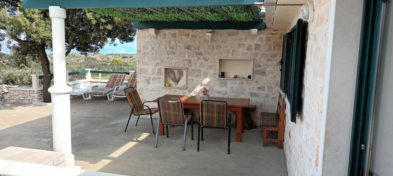 Villa Little Hill بوستيرا المظهر الخارجي الصورة